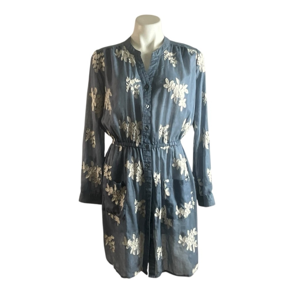 New York &‎ Company Embroidered Floral Gauzy Denim Blue and White Dress
